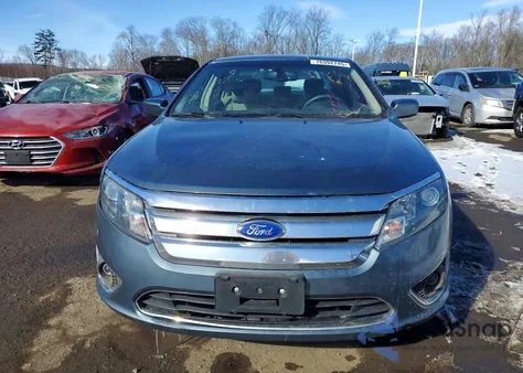 2011 Ford Fusion Hybrid z USA, uszkodzony, nr VIN 3FADP0L32BR264557